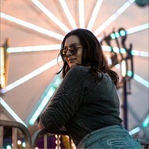 Meet your Posher, Juliana